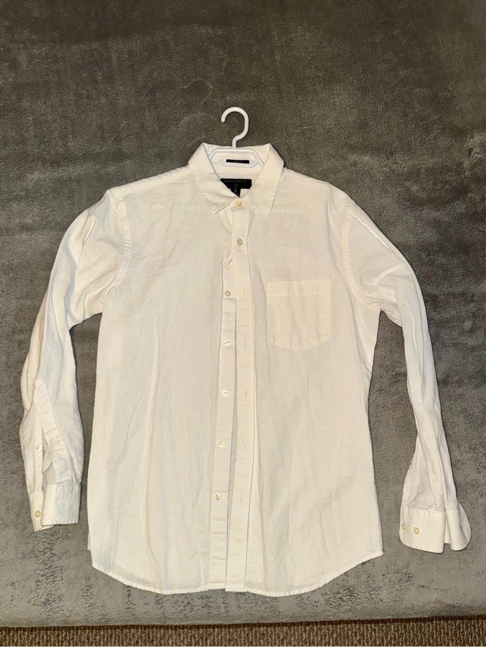 Banana Republic linen blend white button-up long sleeve shirt, size M